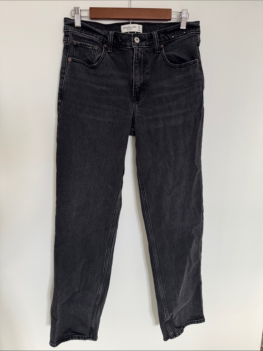 Abercrombie & Fitch Women's Black Straight-Leg Jeans - Picture 2 of 10